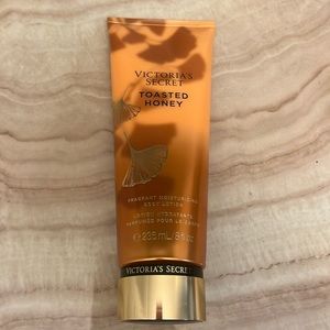 Victoria Secret Toasted Honey Body lotion